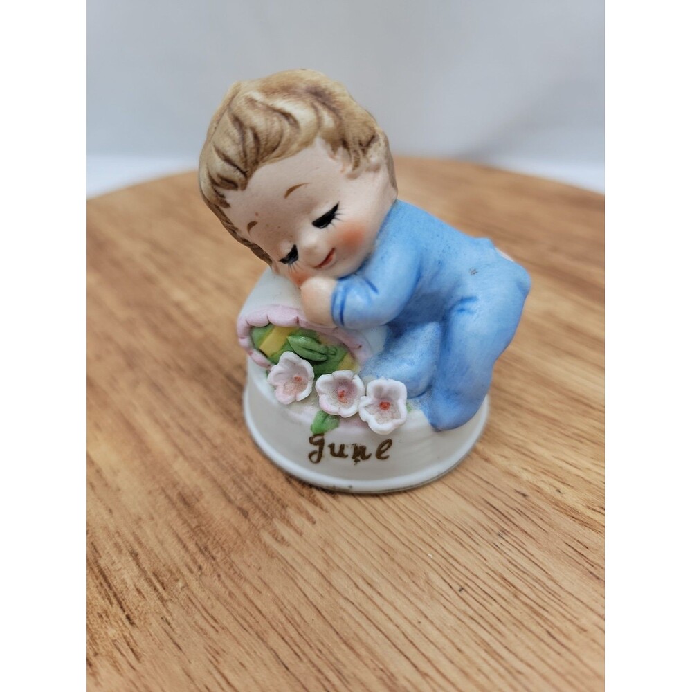 Vtg Napco June Birthday Month Sleeping Baby Porcelain Figurine 2x2.75"